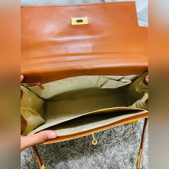 SOLD!!Authentic MCM Kelly XL bag - Picture 12 of 16